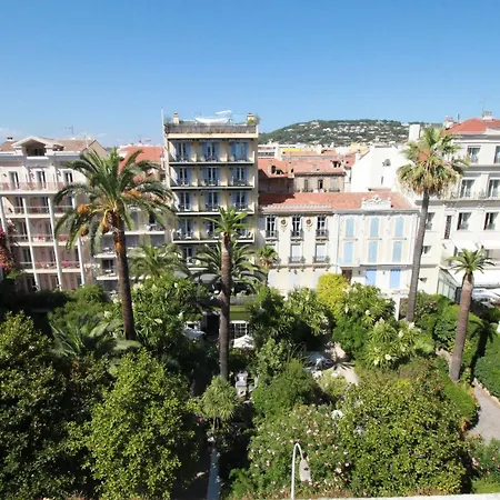 Cristal & 4* Cannes